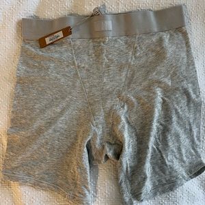 Skims boxer in light heather grey. New condition never worn